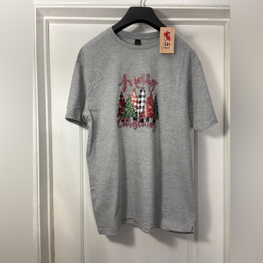 🌲 AD WEAR “Merry Christmas” Plaid Trees Tee | Gray Holiday T-Shirt LARGE